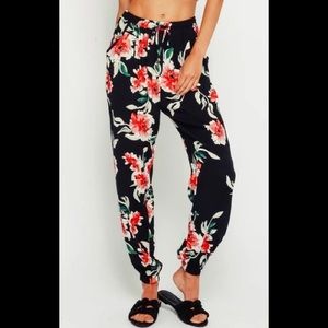 Indero Floral Joggers